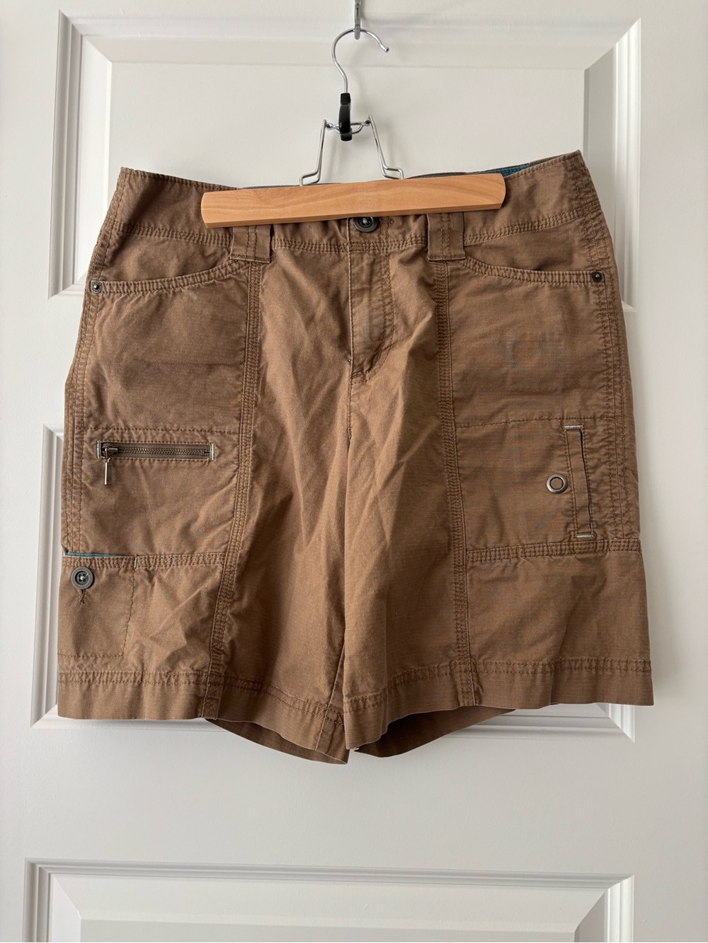 Eddie Bauer Mercer Fit Brown Cargo Shorts Size 6